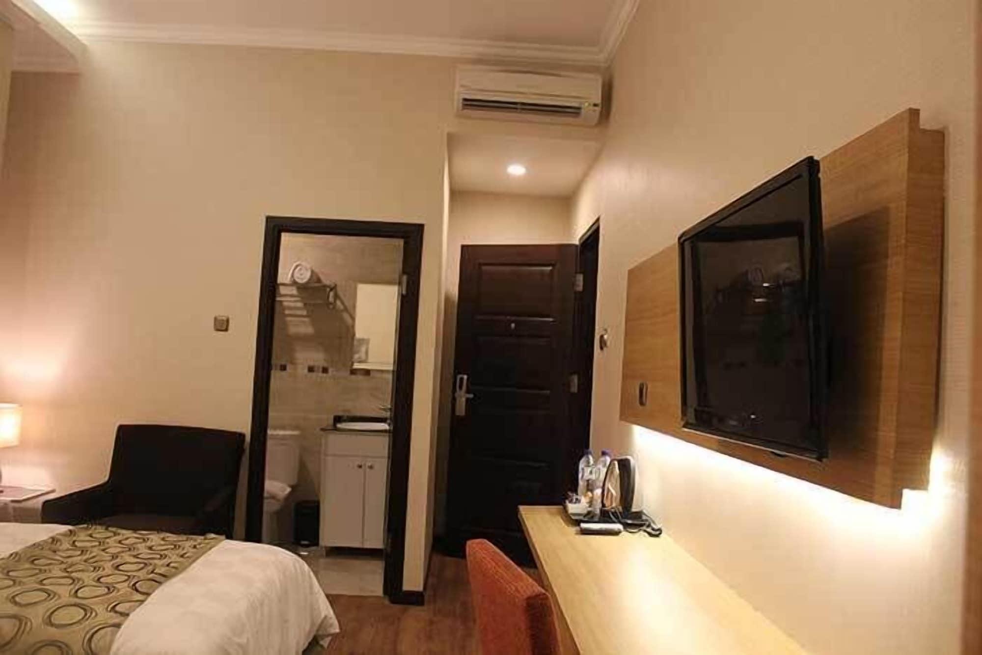 Fontana Hotel Dżakarta Zewnętrze zdjęcie