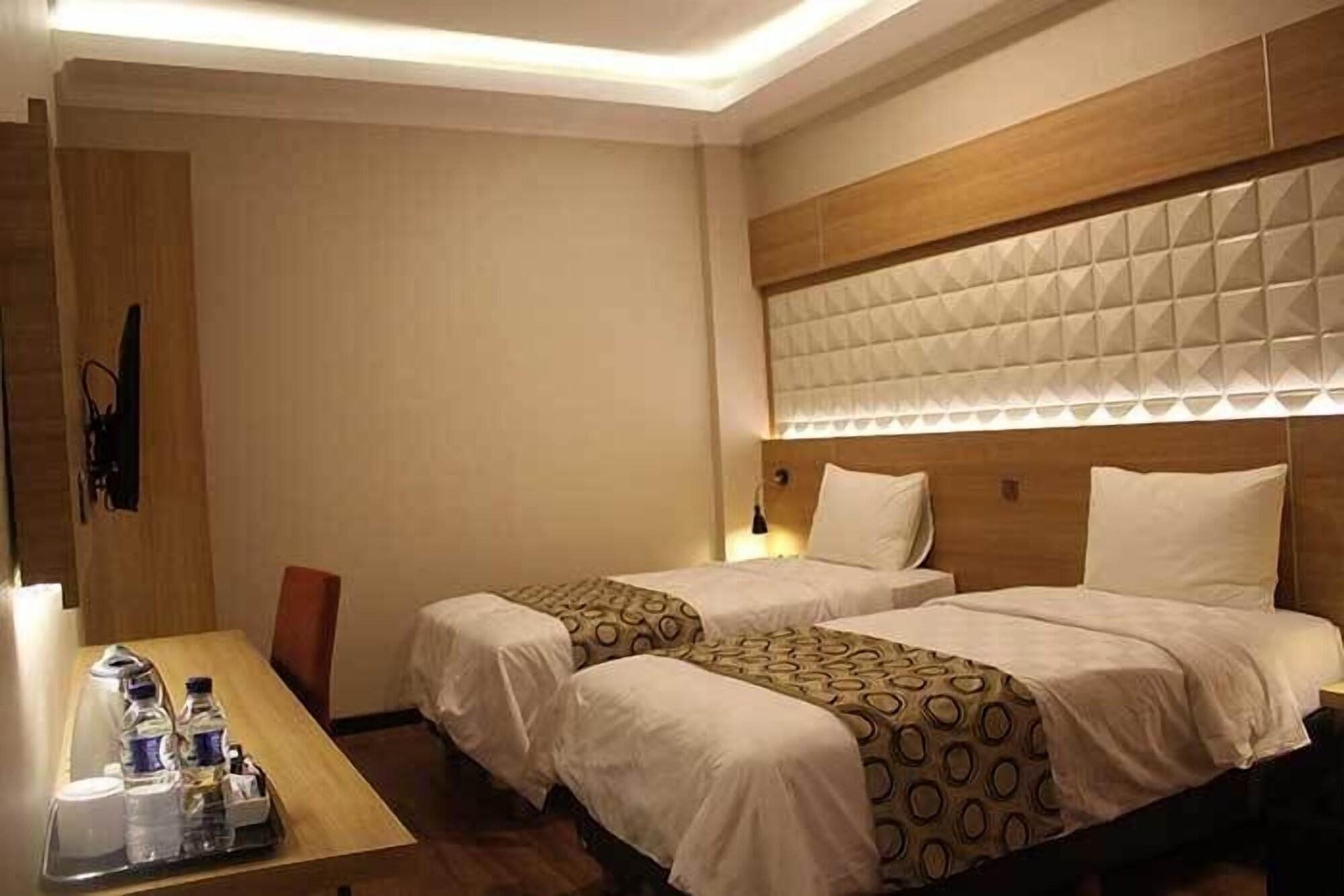 Fontana Hotel Dżakarta Zewnętrze zdjęcie